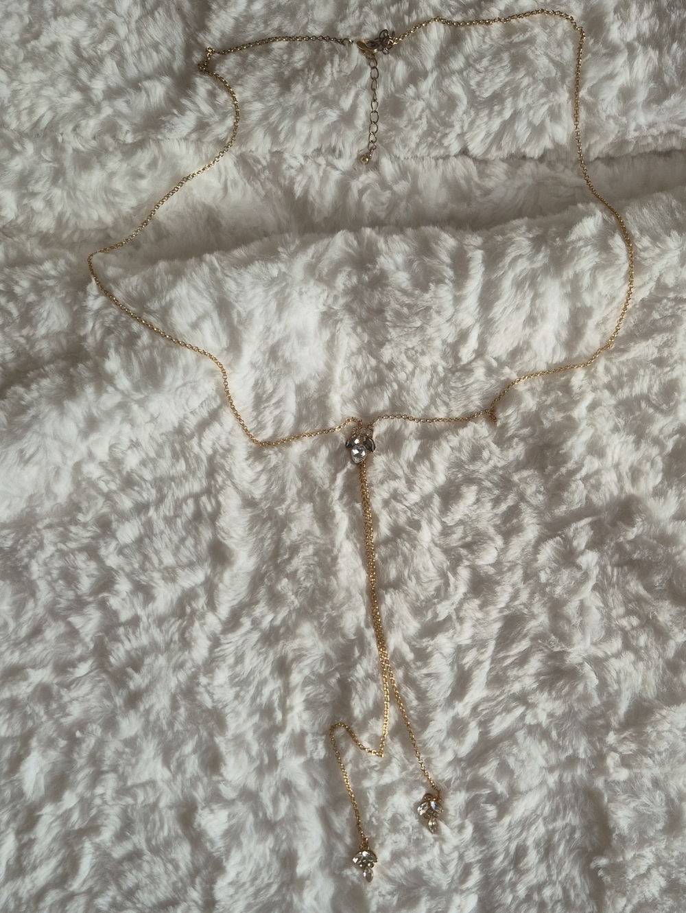 🎈Gold Tone Lariat Necklace with Crystal Accents